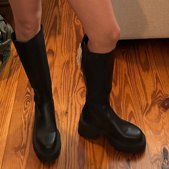 ZARA LEATHER RIDING BOOTS - Picture 2 of 2